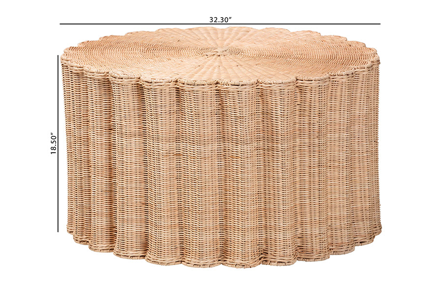 bali & pari Kensley Natural Rattan Coffee Table - Handwoven Wicker Round Accent Table with Scalloped Silhouette, Boho Coastal Style Decor for Living Rooms or Lounges