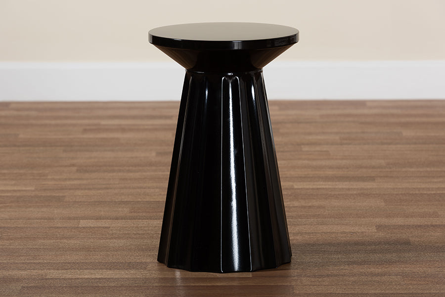 Baxton Studio Ulmer Metal Scalloped Side Table - Modern Round Accent Table for Indoor or Semi-Outdoor Use, Black FredCo