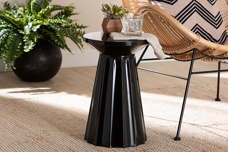 Baxton Studio Ulmer Metal Scalloped Side Table - Modern Round Accent Table for Indoor or Semi-Outdoor Use, Black FredCo
