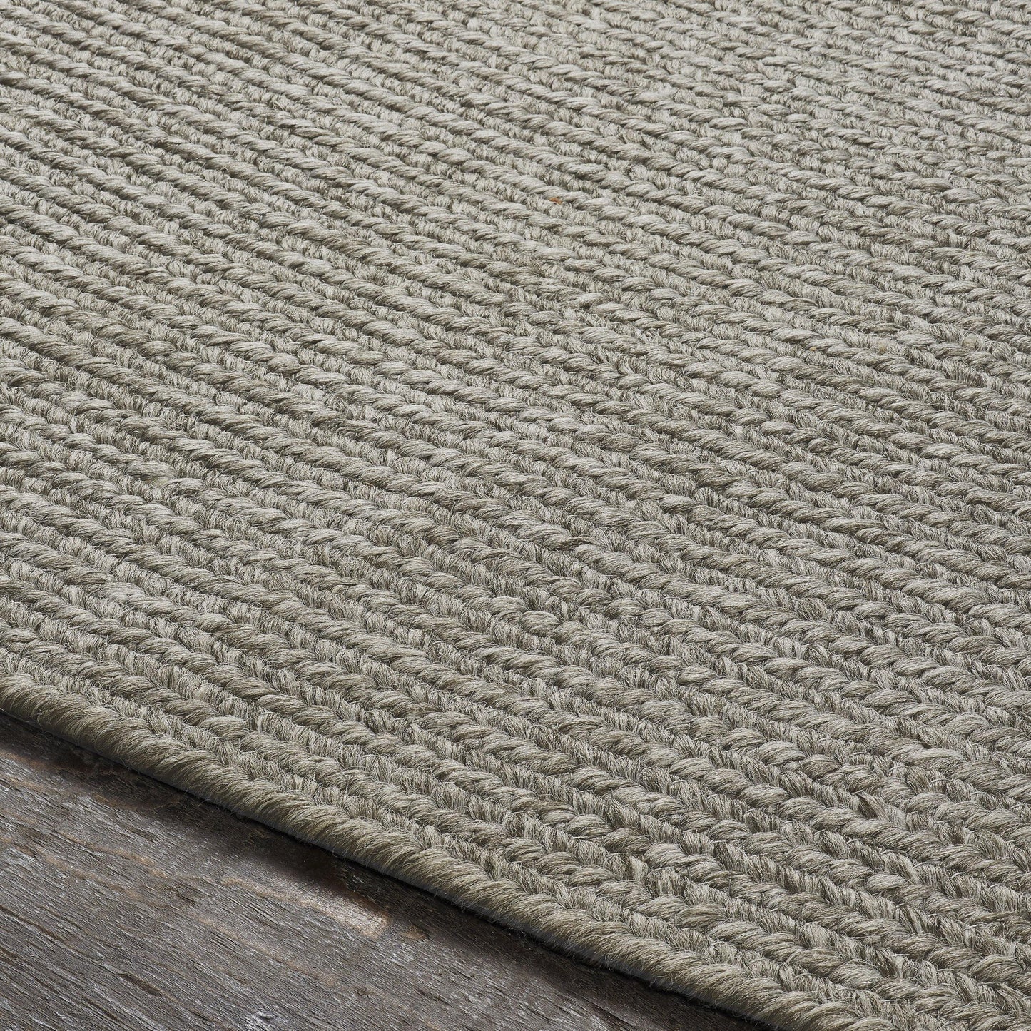 Braided Outdoor Reversible Solid Oval/Round Rug FredCo