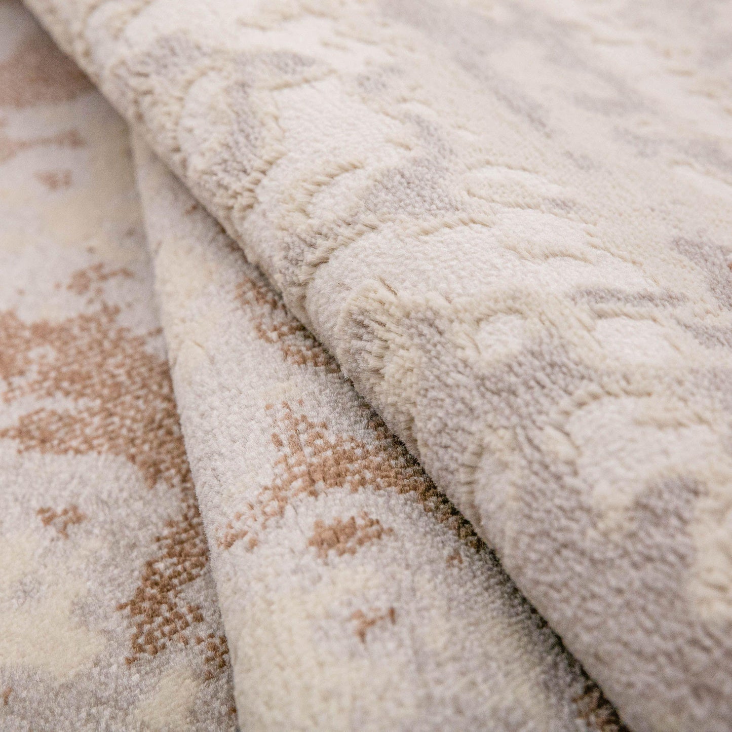 Briony Modern Floral Rug FredCo