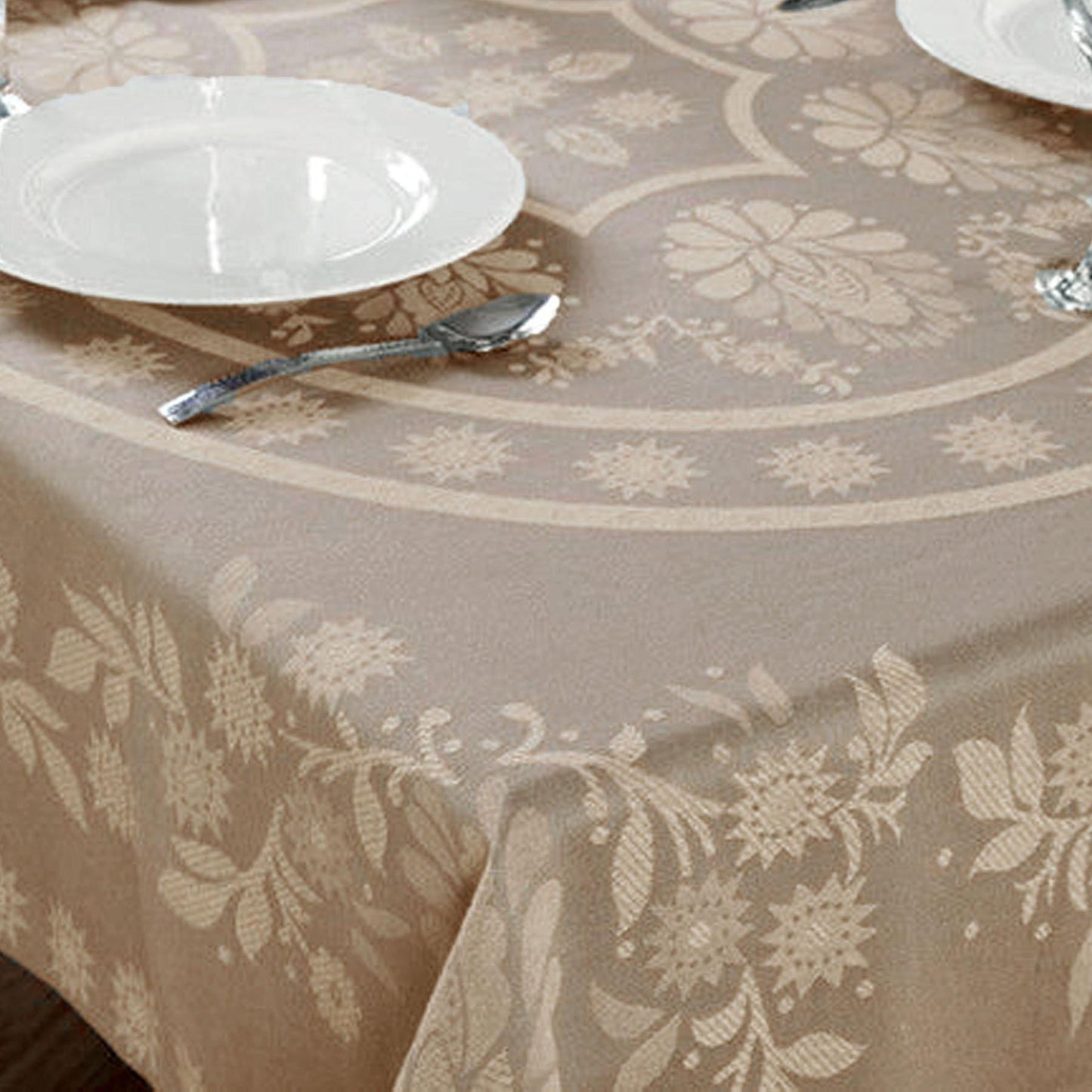 Cody Direct Floral 100% Soft Cotton Abigail Table Cover, Round/Oblong FredCo