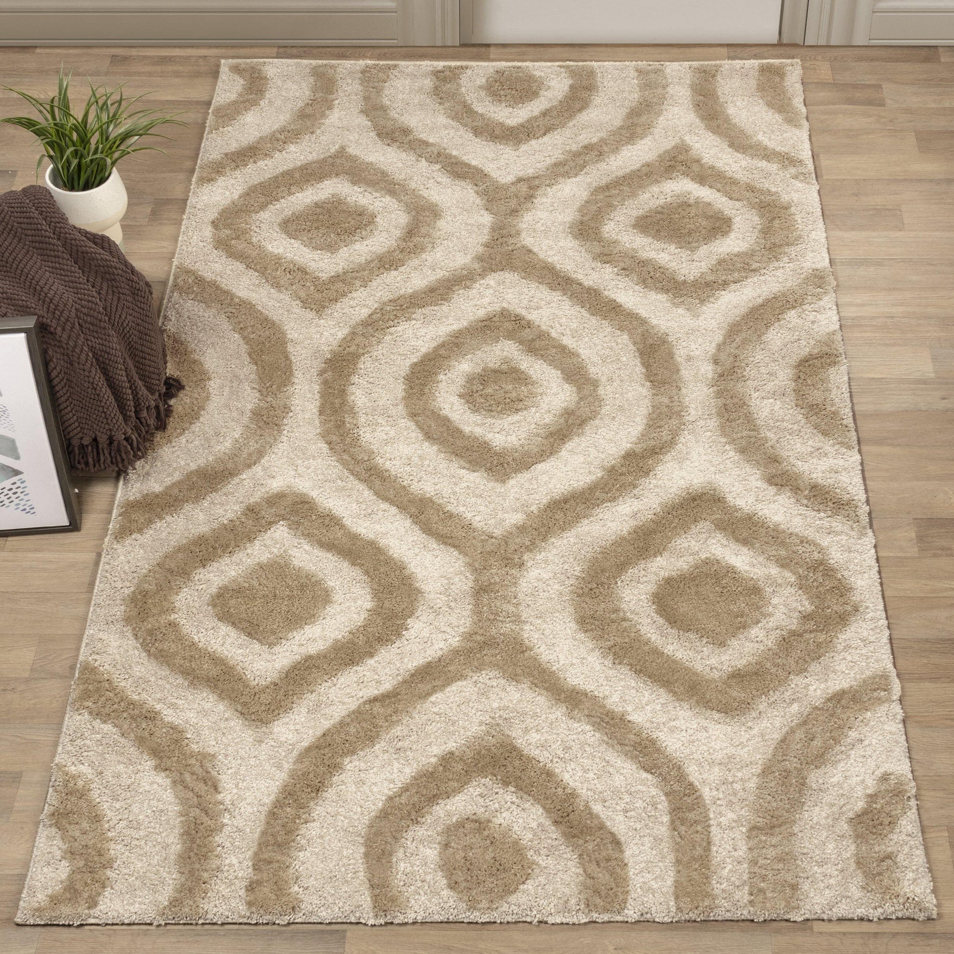 Lucille Rug, Diamond Pattern, Transitional, Jute Backing FredCo