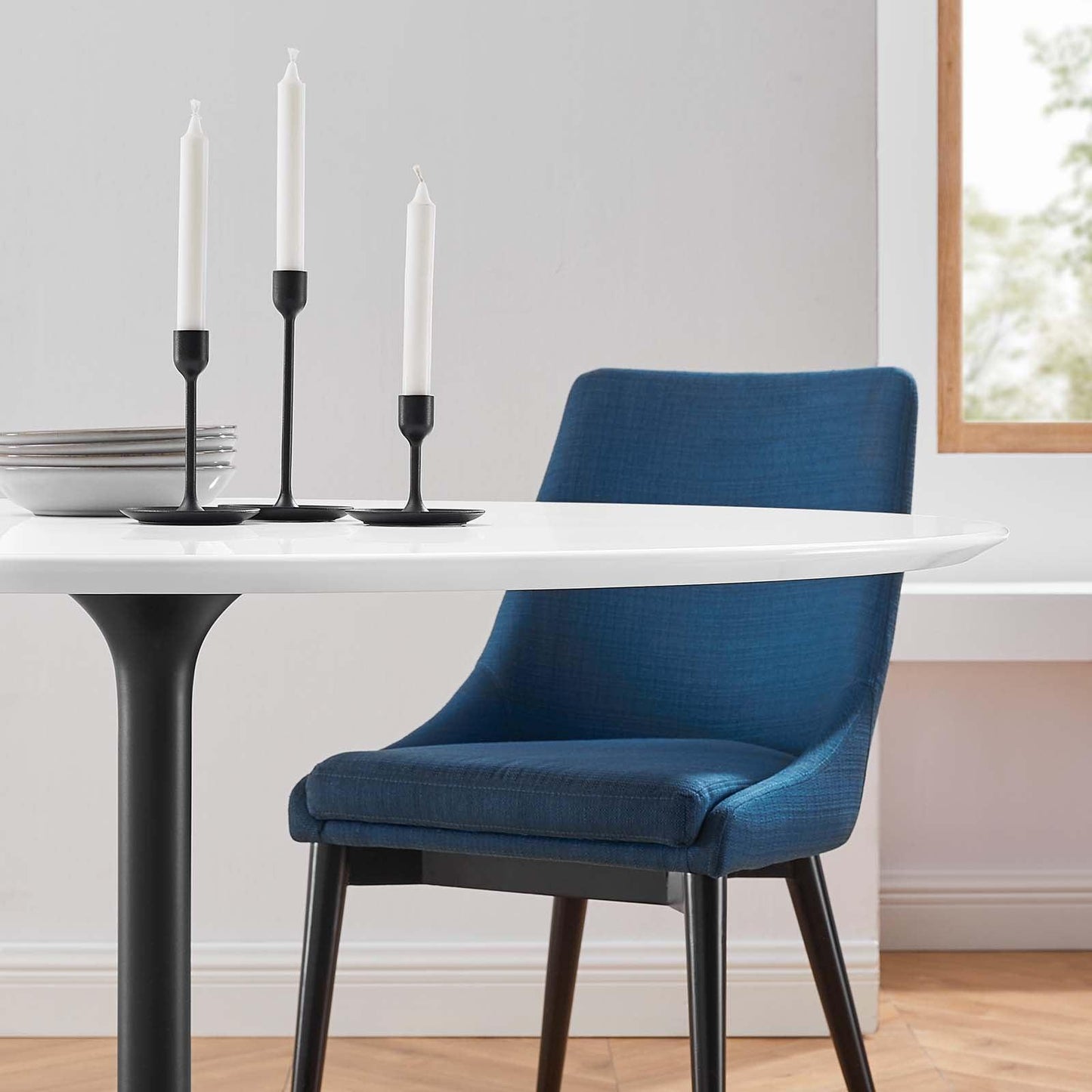 Modway Lippa 54" Round Dining Table, EEI-3523 FredCo