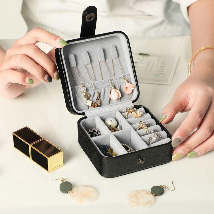 Black Portable Jewelry Case FredCo