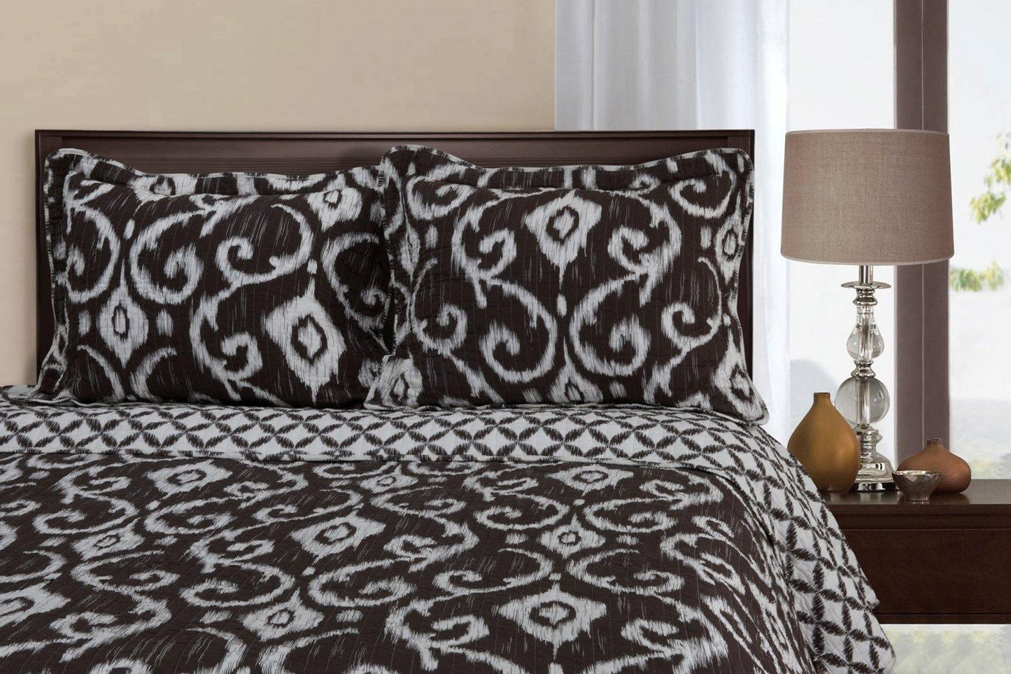 Cambridge Long-Staple Cotton Printed Scroll Quilt and Pillow Sham Set FredCo
