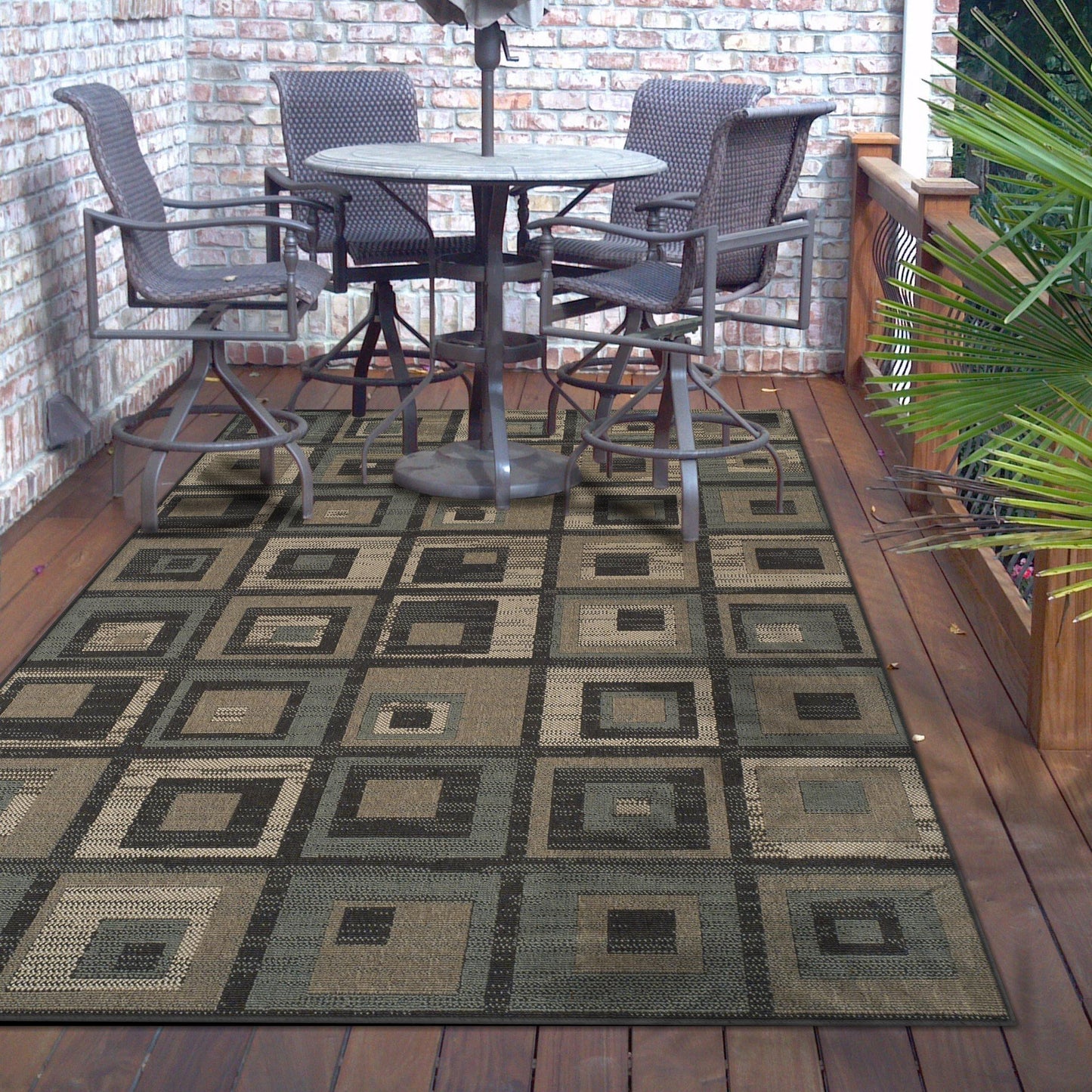 Colburn Indoor/Outdoor Weather-Resistant Geometric Modern Rug FredCo