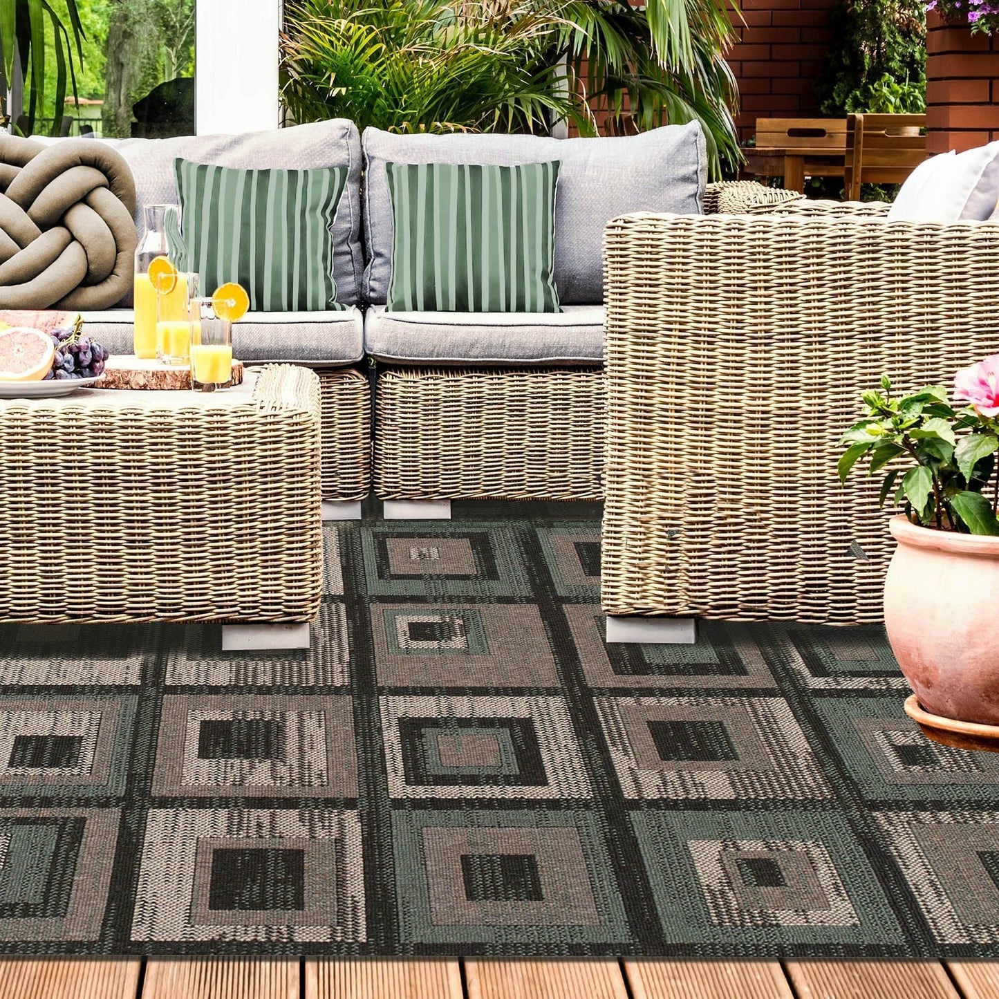 Colburn Indoor/Outdoor Weather-Resistant Geometric Modern Rug FredCo