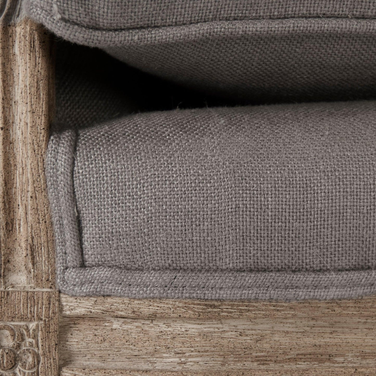 Louis Settee B007-2 E272 A048 FredCo