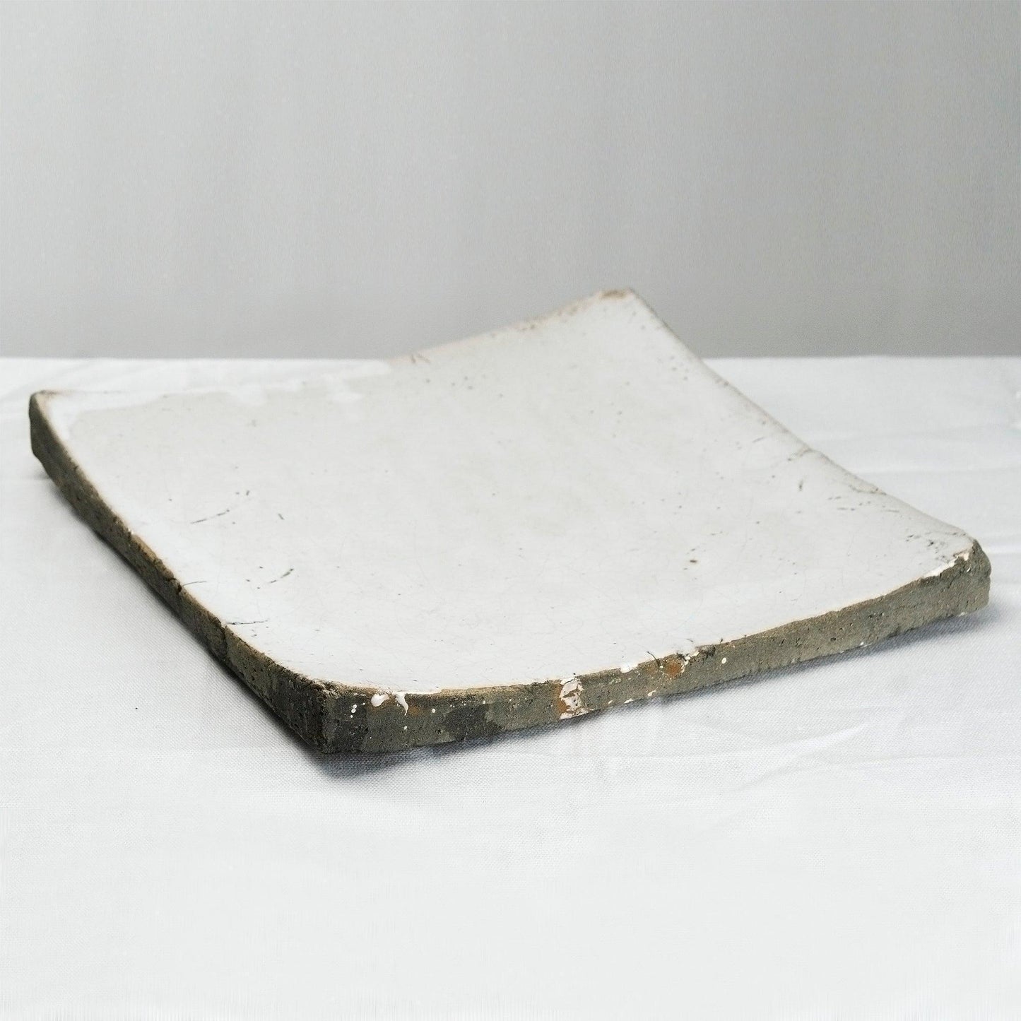 Partially Glazed Off-White Dish (3672L A25) FredCo