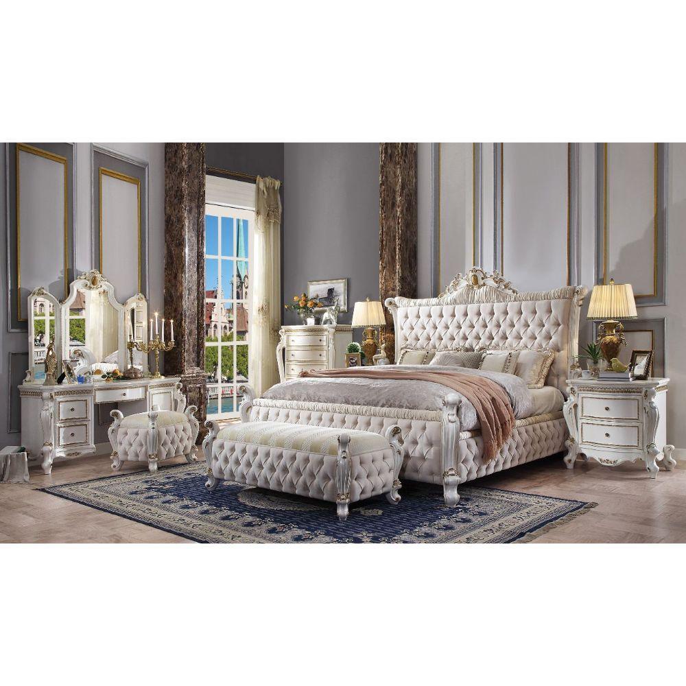 Picardy Queen Bed Fabric & Antique Pearl FredCo