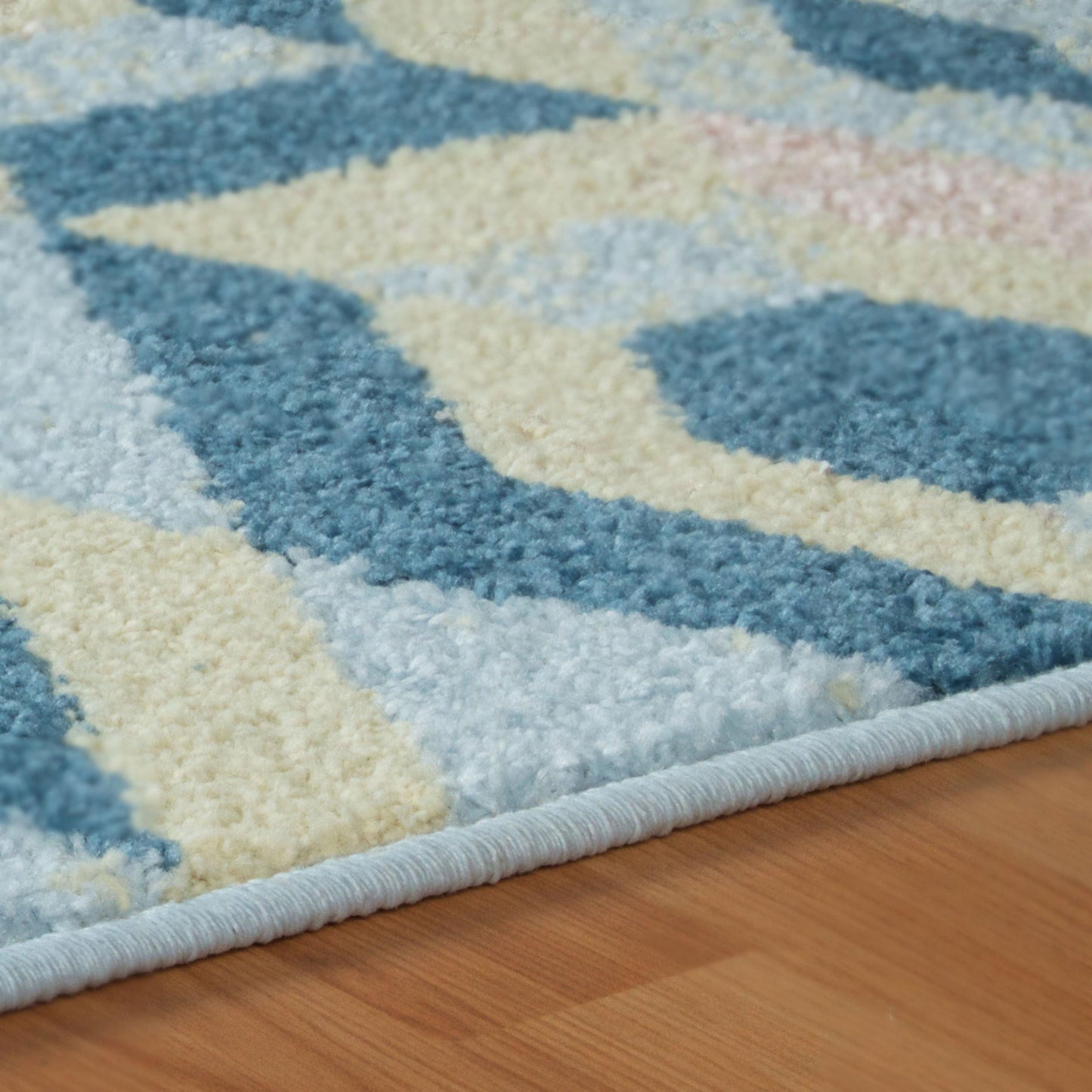 Polygon Retro Diamond Geometric Rug FredCo
