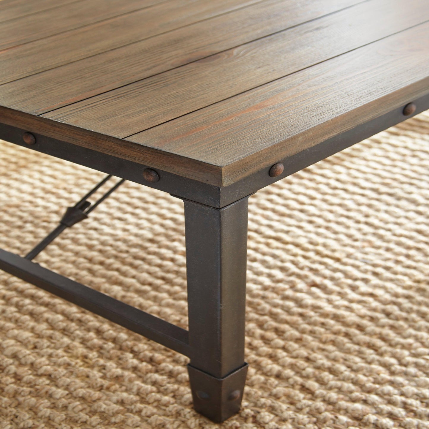 Steve Silver Vintage Coffee Table JE400C FredCo