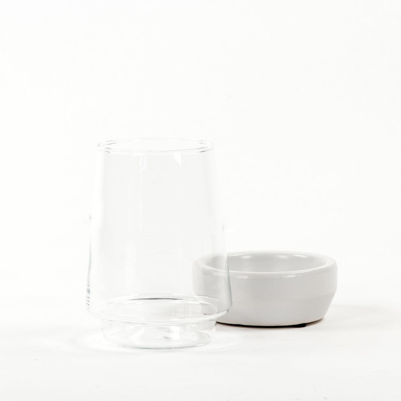 White Hurricane Vase(7283S A579) FredCo