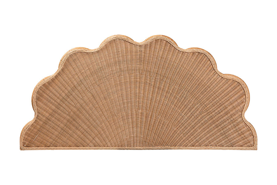bali & pari Callias Natural Rattan Scalloped Headboard with Sunburst Weave – Coastal Boho Wicker Bed Backdrop for Bedroom Decor, Queen