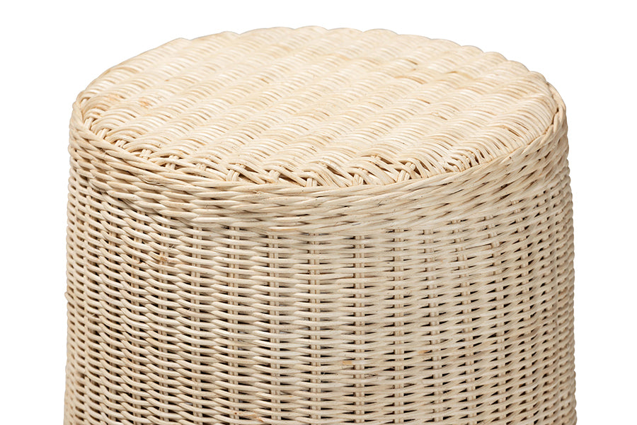 bali & pari Sarna Natural Rattan End Table - Handwoven Wicker Accent Table with Scalloped Base and Two-Tone Finish, Boho Coastal Style Side Table
