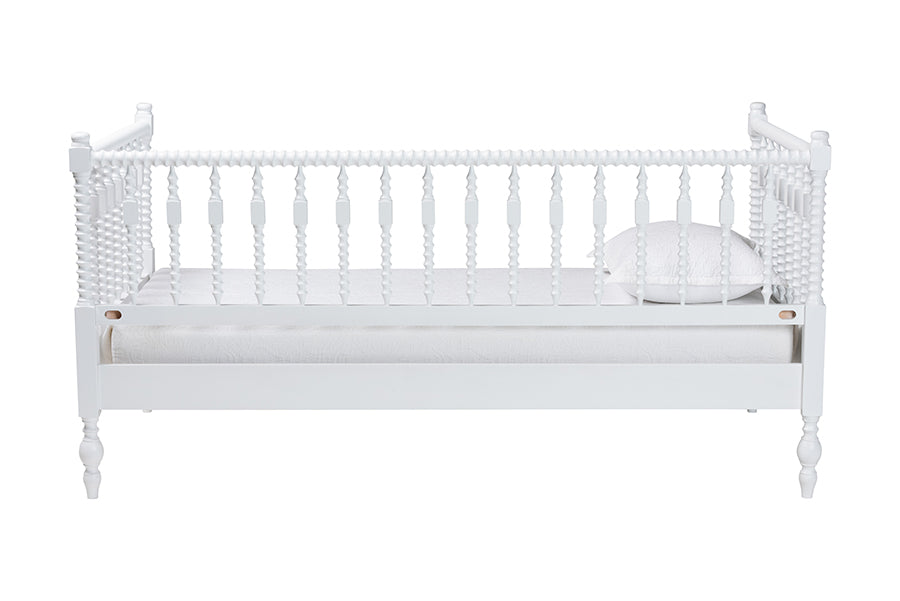 Baxton Studio Callison Spindle Daybed - Turned Farmhouse Sofa Bed with Spoked Frame Border for Living Room, Guest Room, or Kids Room, White, Twin