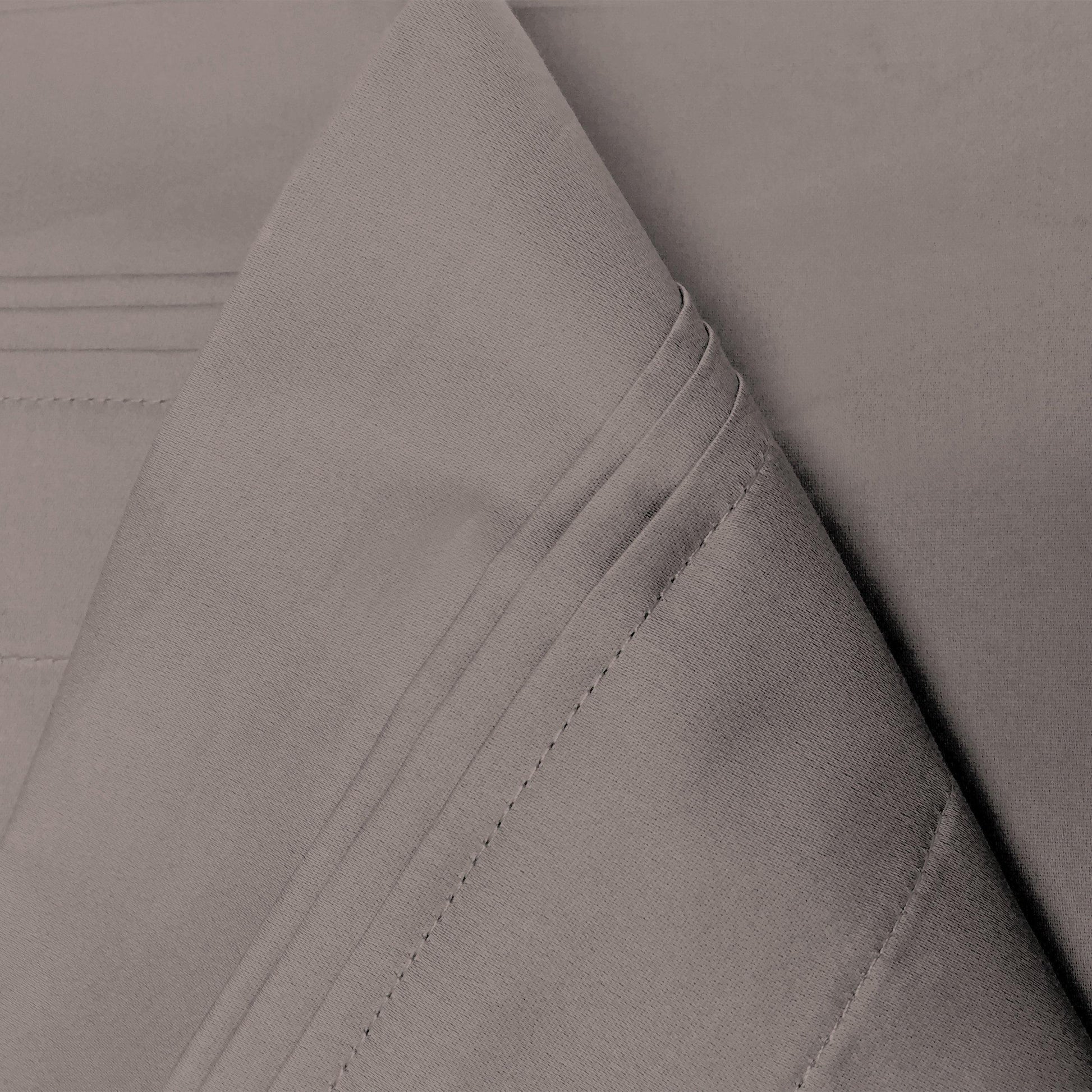 650-Thread Count 100% Egyptian Cotton Lightweight Plush Pillowcase Set FredCo