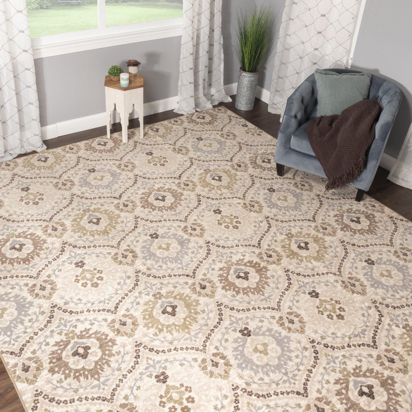 Augusta Non-Slip Foldable Floral Damask Rug FredCo