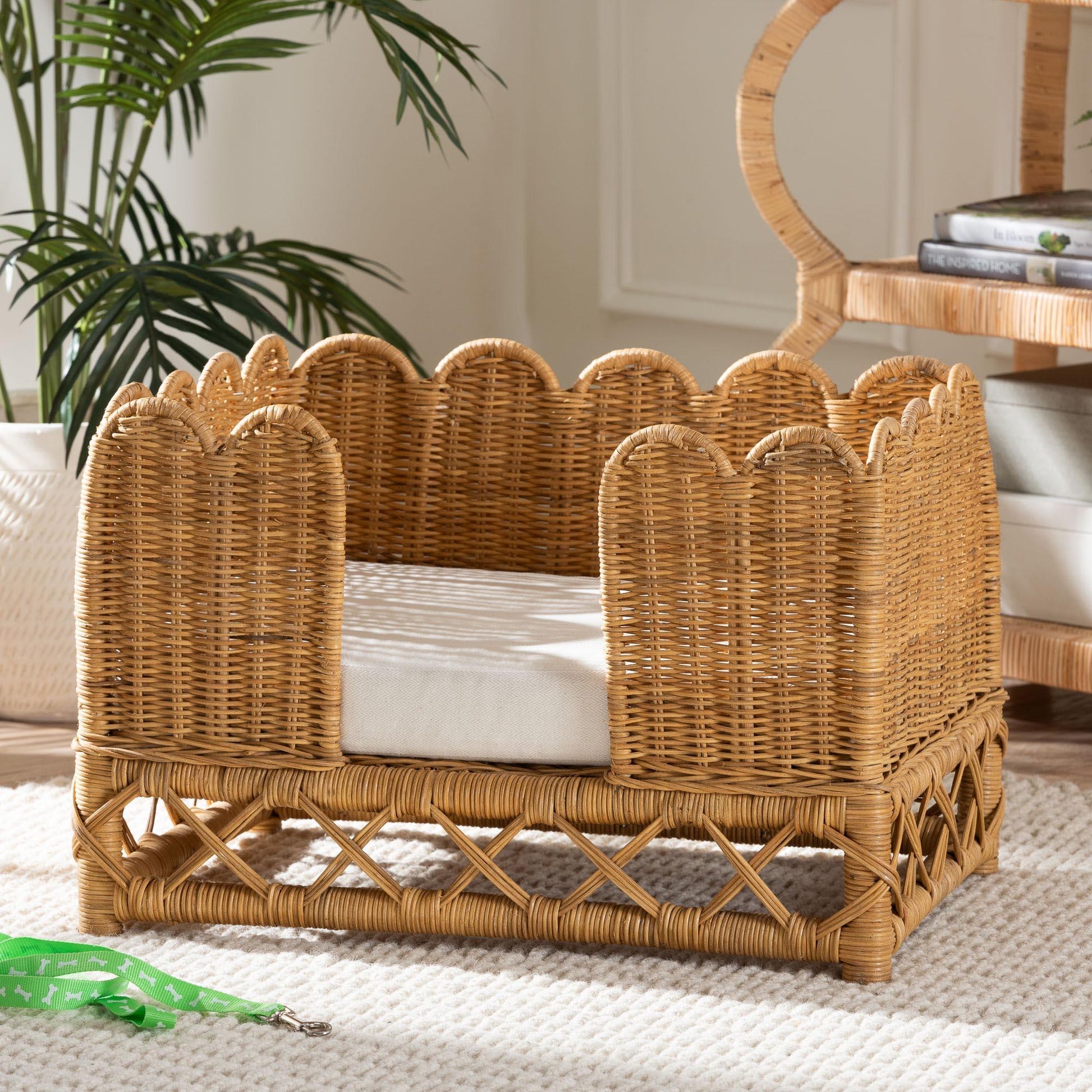 bali & pari Palm Bohemian Light Honey Rattan Pet Bed FredCo