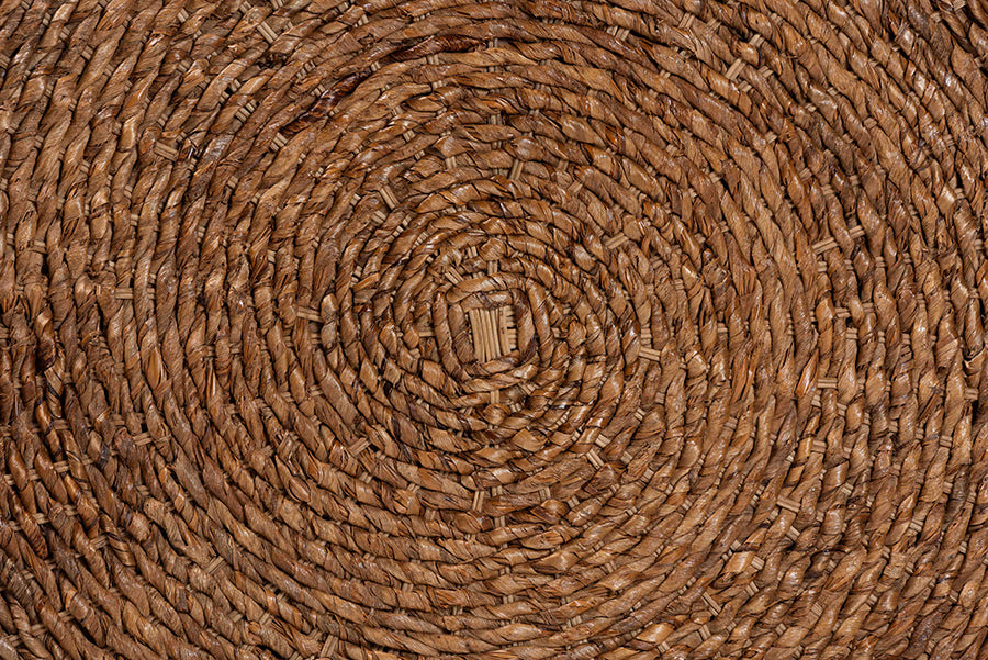 bali & pari Riau Handwoven Seagrass Coffee Table with Wooden Legs - Natural Wicker Round Living Room Table for Living Room or Bedroom Décor FredCo