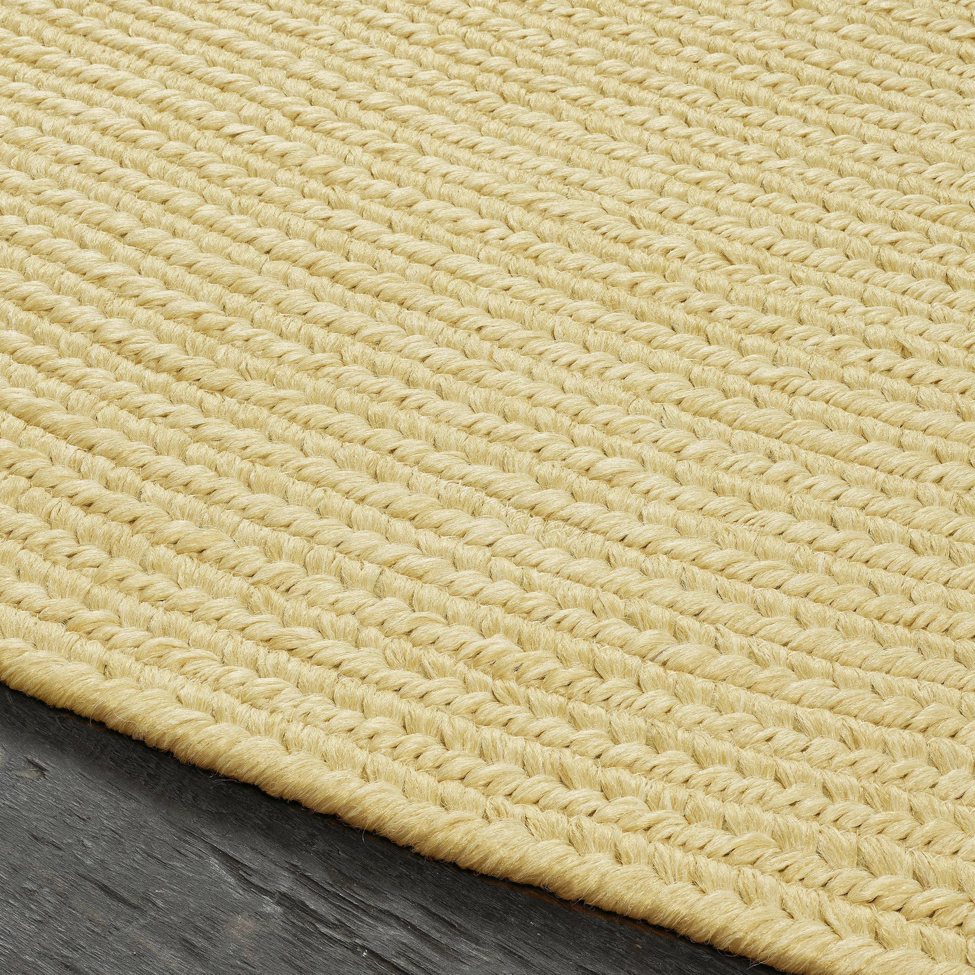 Braided Outdoor Reversible Solid Oval/Round Rug FredCo