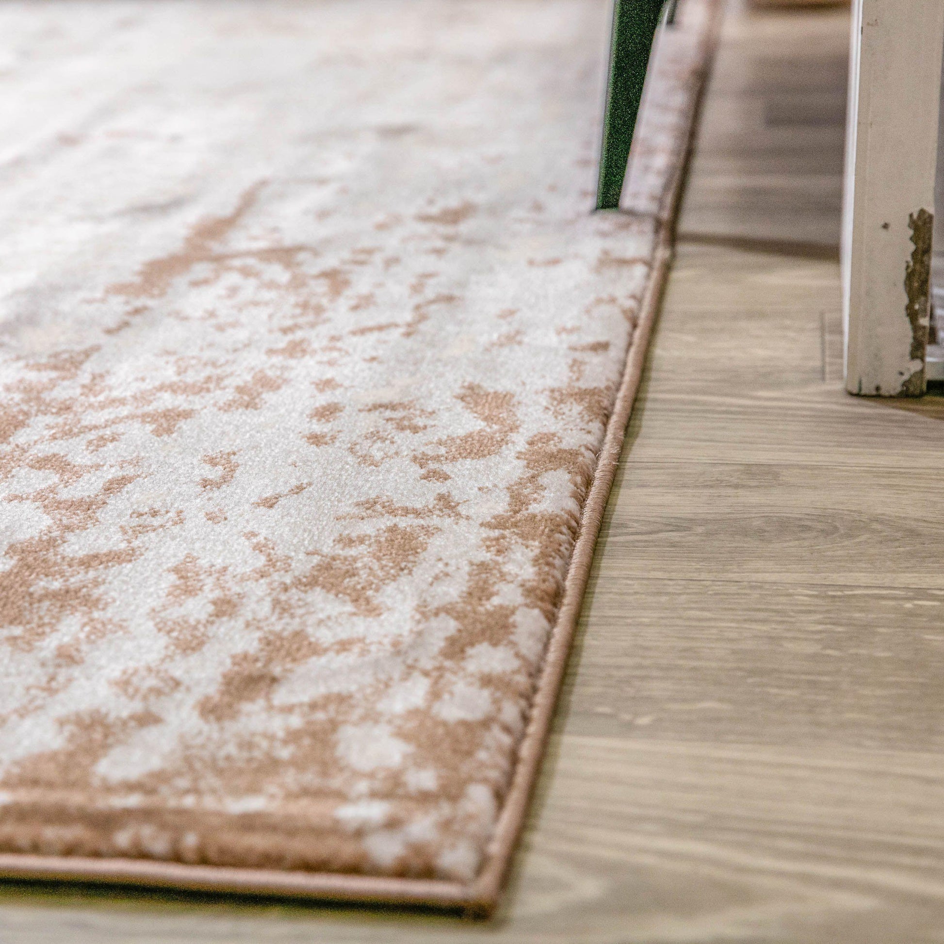 Briony Modern Floral Rug FredCo