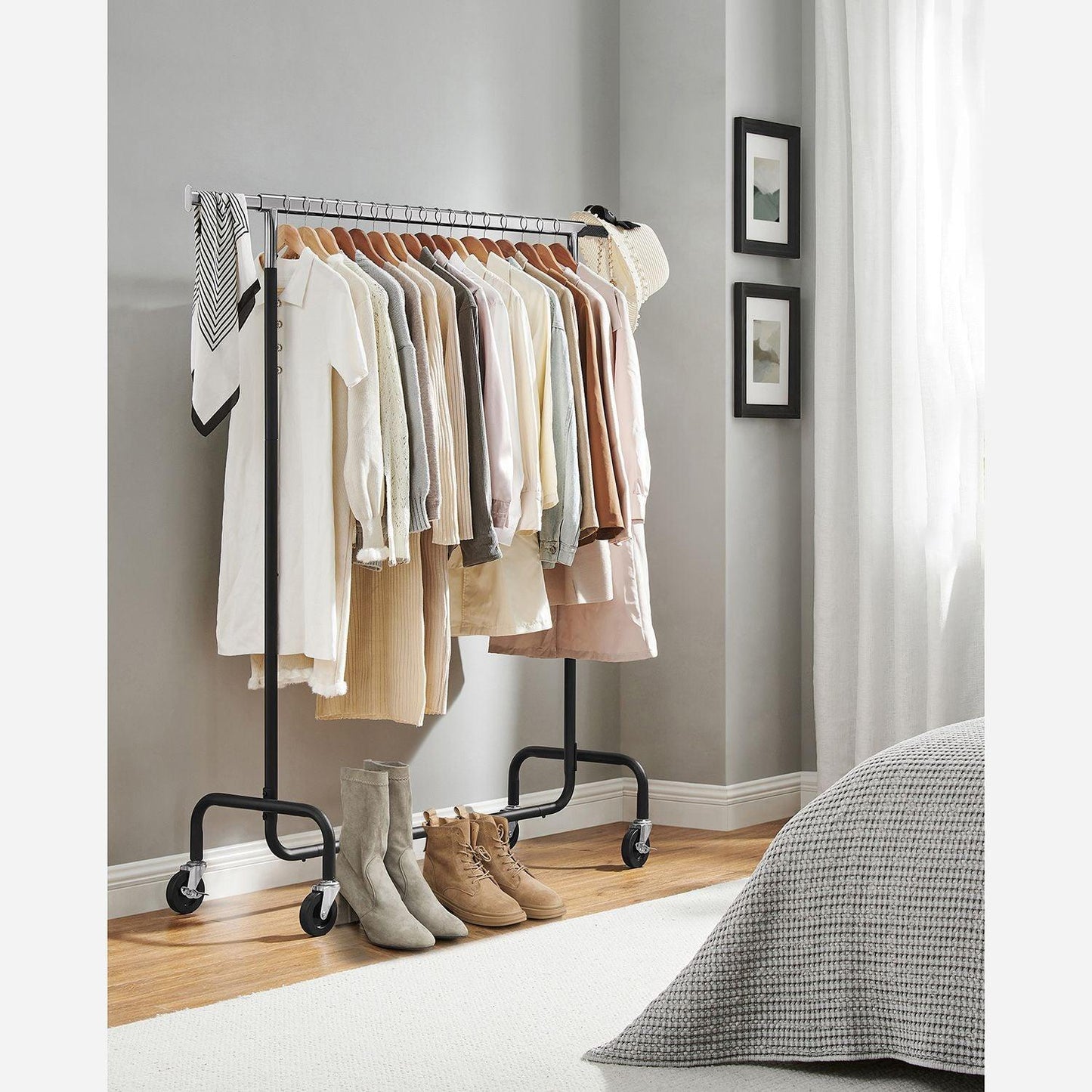 Clothes Rack with Wheels FredCo