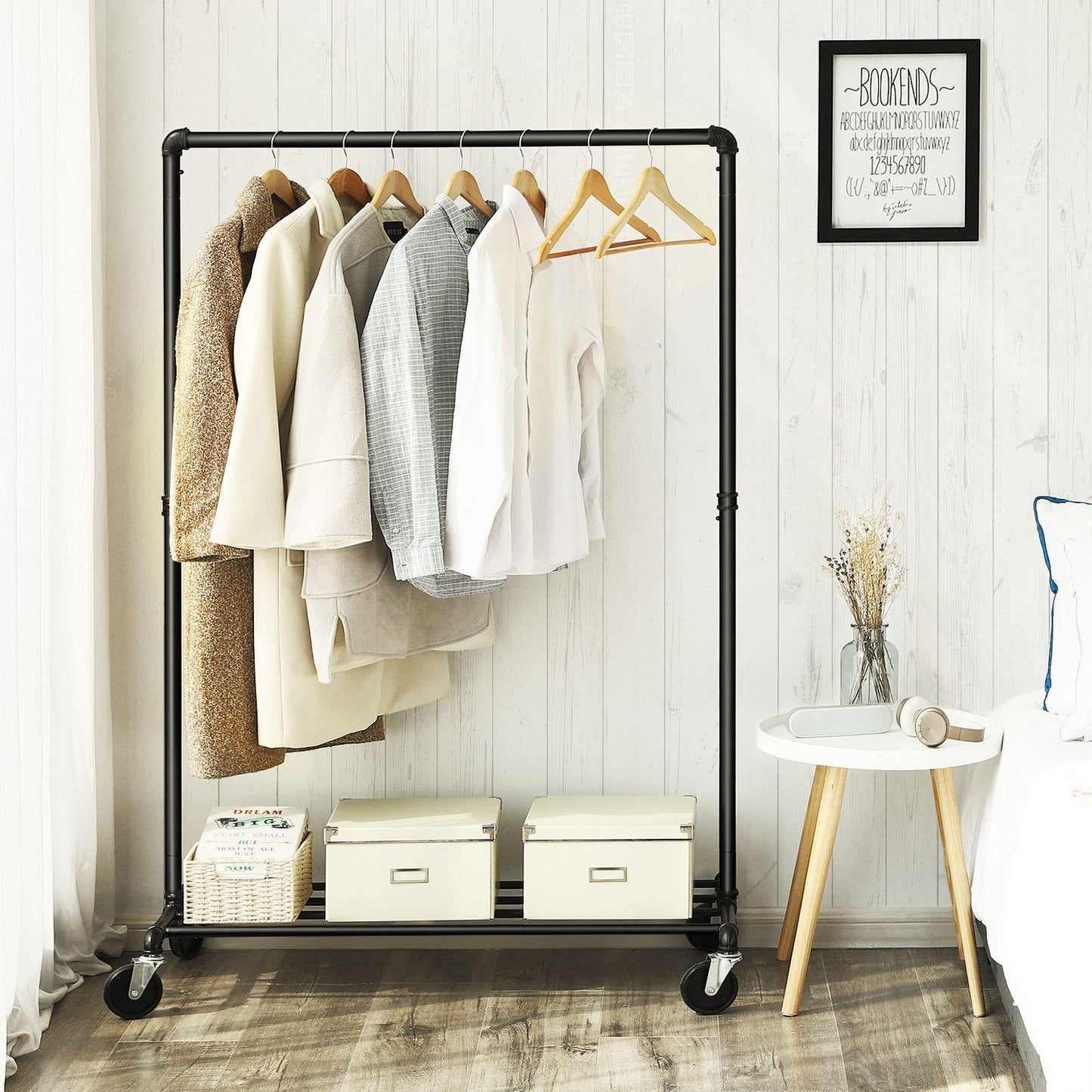 Clothing Rack on Wheels Black FredCo