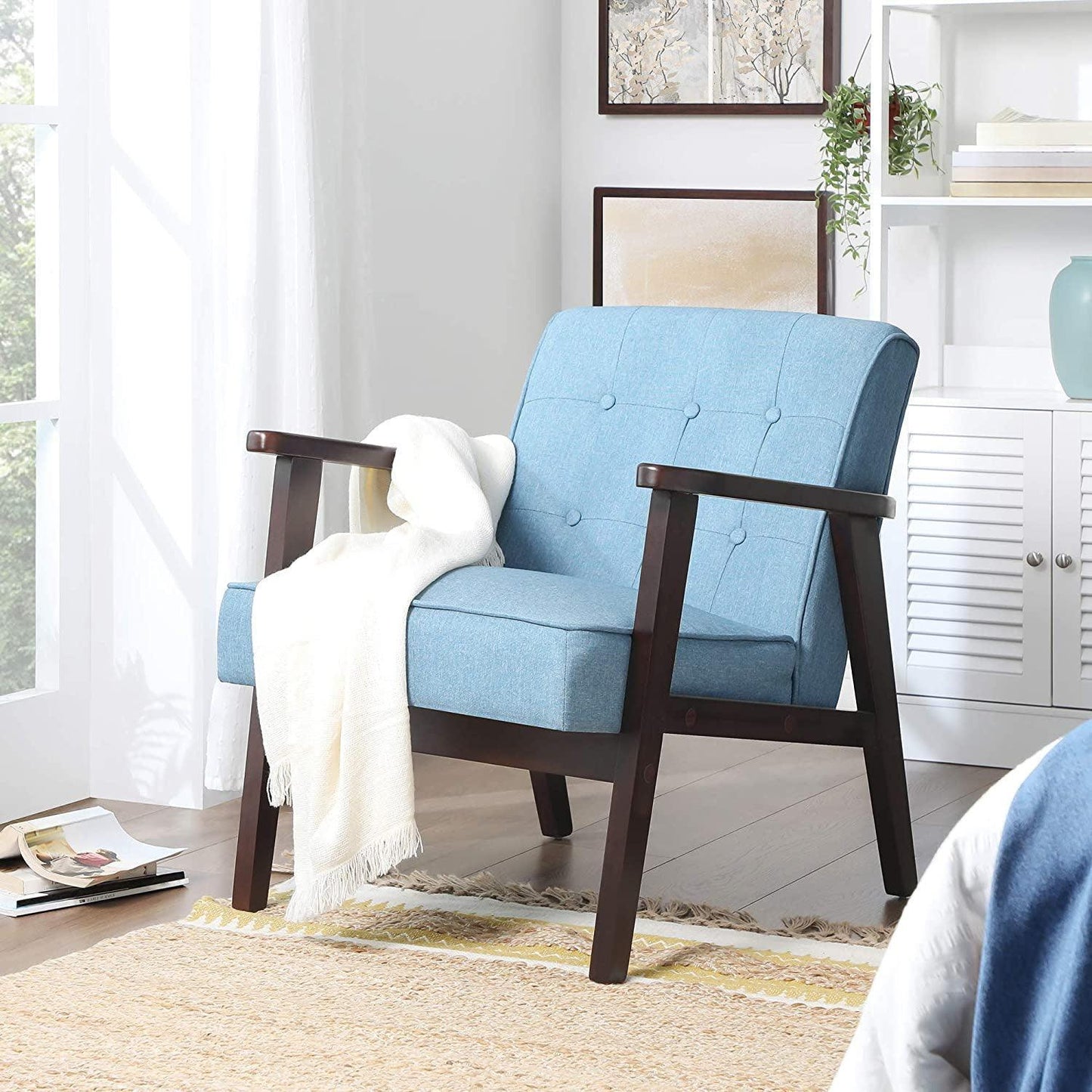 Leisure Chair with Solid Wood Armrest FredCo