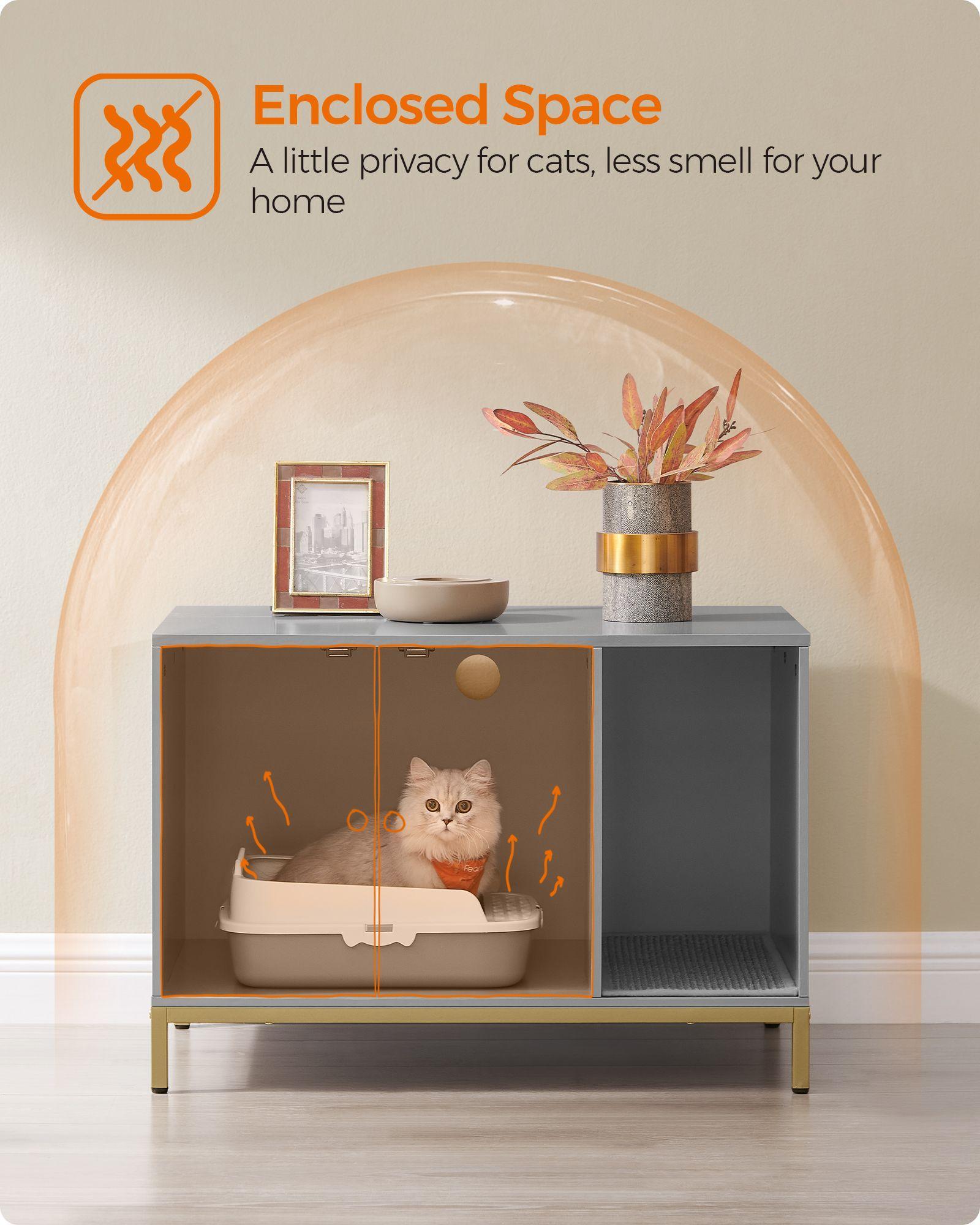 Litter Box Enclosure with Scratching Mat and Legs FredCo