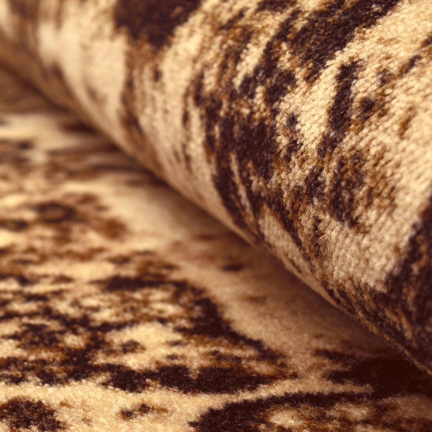 Oswell Non-Slip Foldable Vintage Damask Rug FredCo