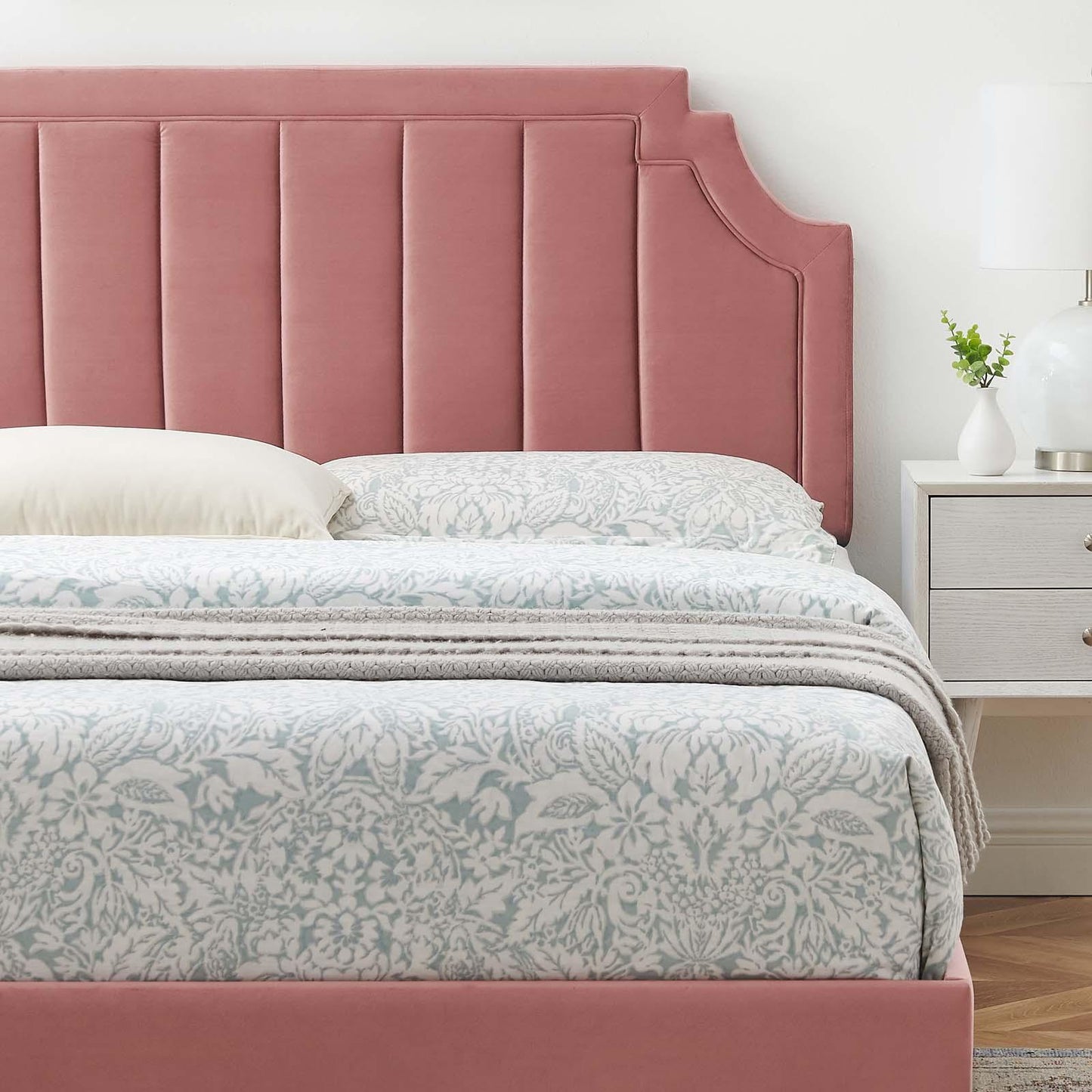 Sienna Performance Velvet Twin Platform Bed, MOD-6908 FredCo