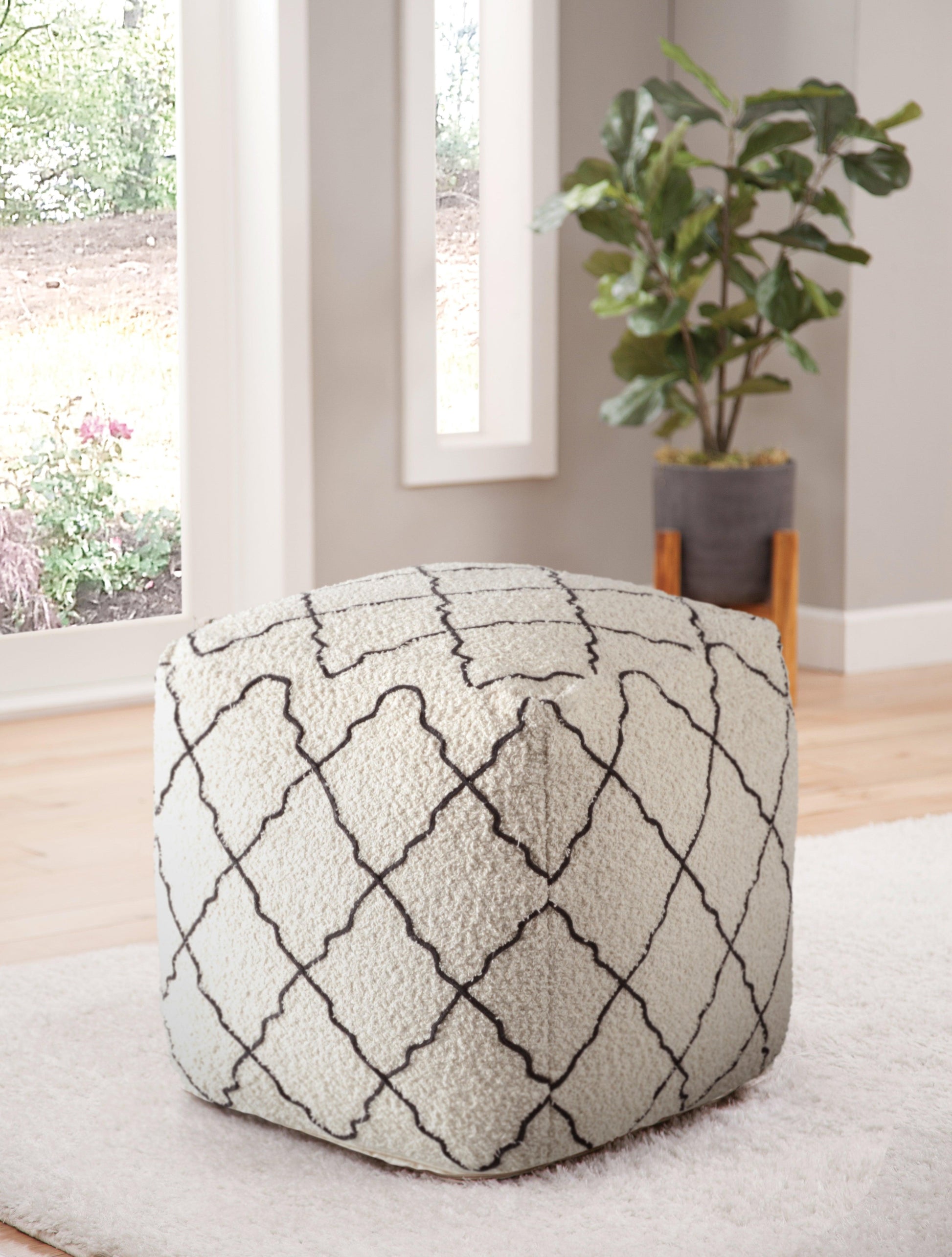 Steve Silver Lattice - Square Pouf - Beige LT180P FredCo