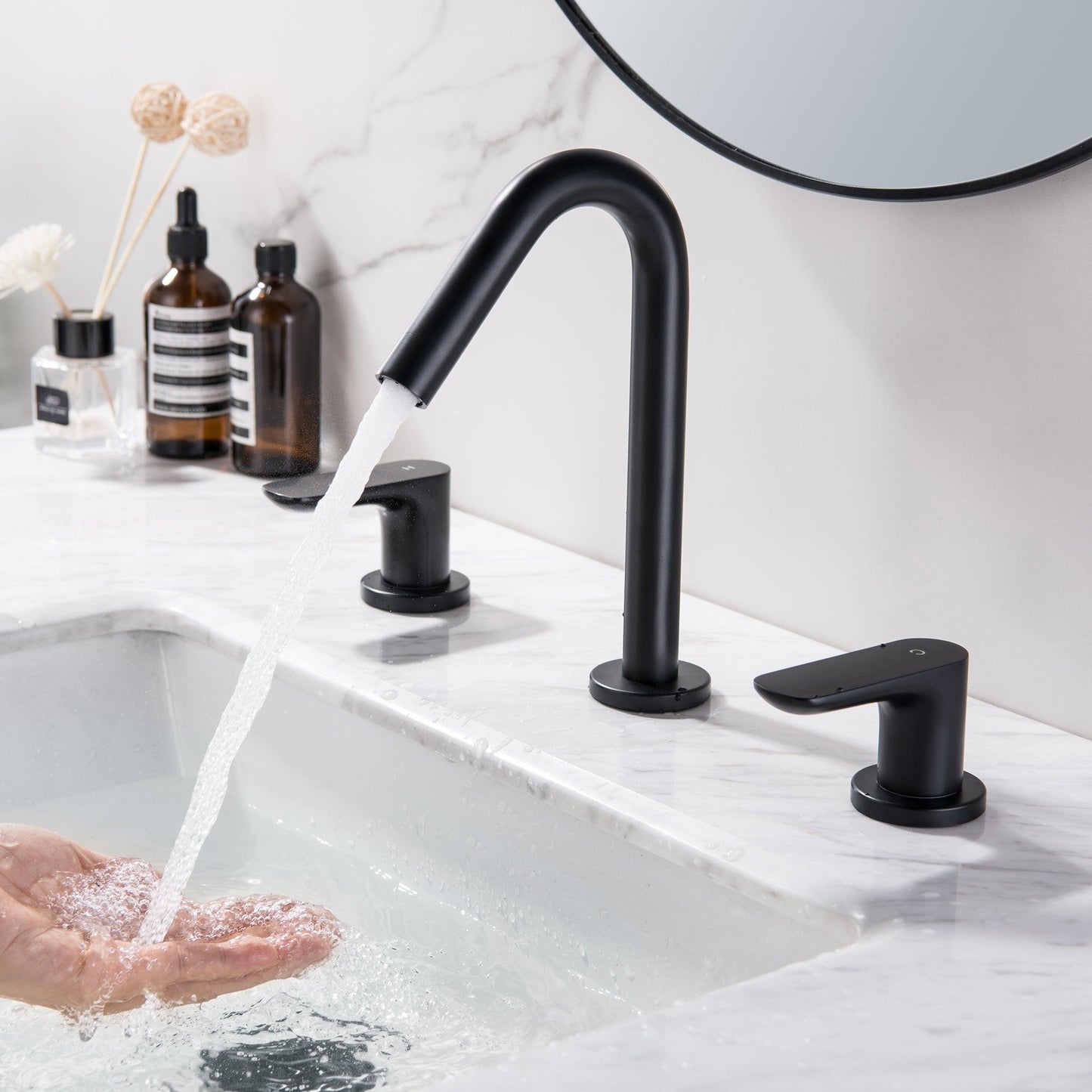 Two-Handle Widespread Bathroom Faucet in Matte Black FredCo