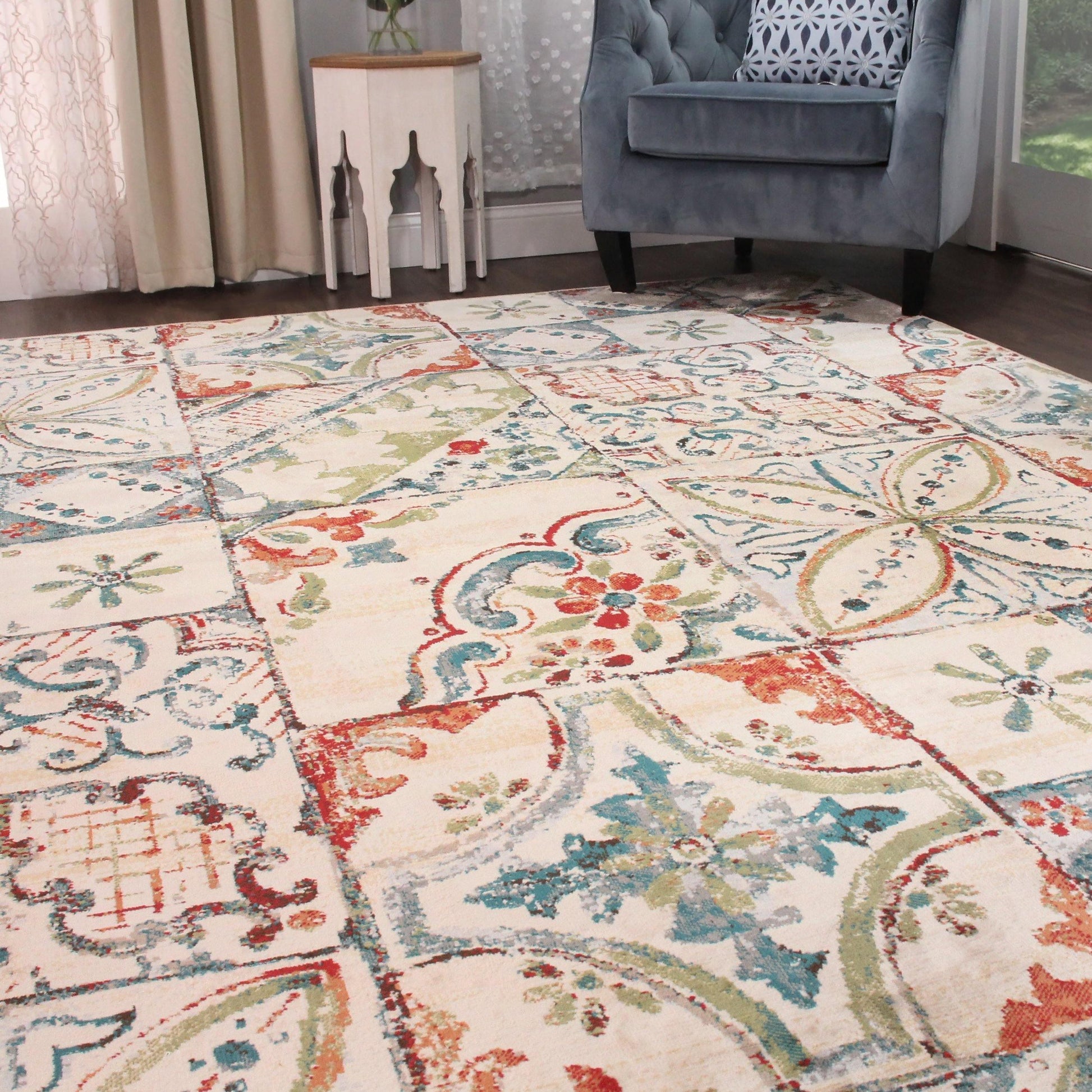 Vanessa Rustic Patchwork Indoor Modern Area Rug by Superior FredCo