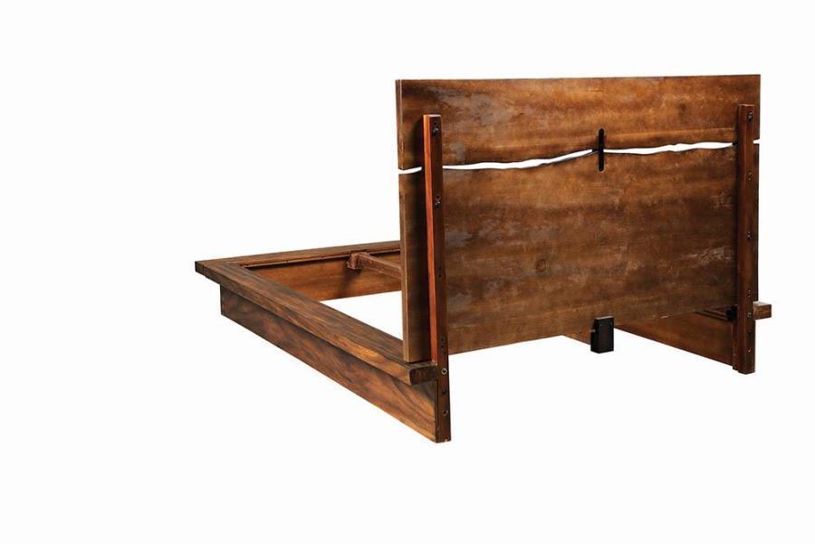Winslow 5-piece Queen Bedroom Set Smokey Walnut Coaster FredCo