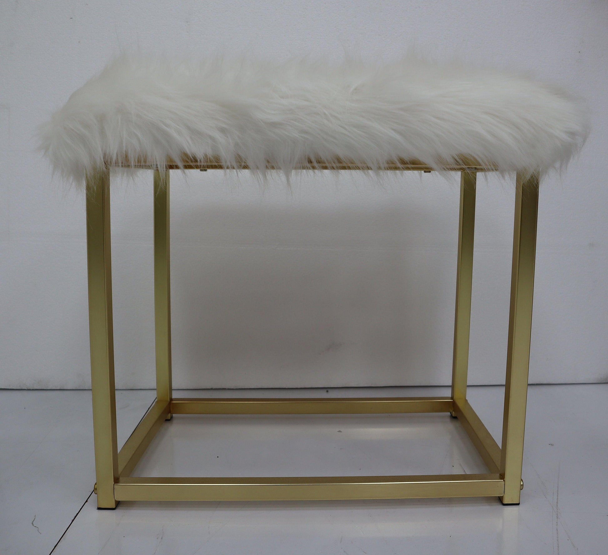 ACME Adao Vanity Mirror & Stool, Faux Fur, Mirror, White & Brass Finish FredCo