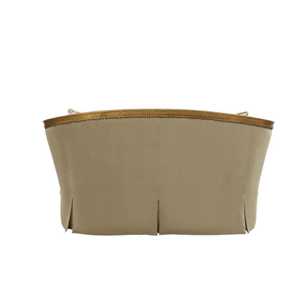 ACME Daesha Loveseat w/5 Pillows, Tan Flannel & Antique Gold FredCo