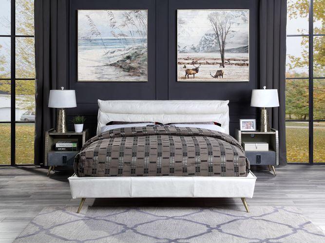 ACME Doris Queen Bed, Vntage White Top Grain Leather FredCo