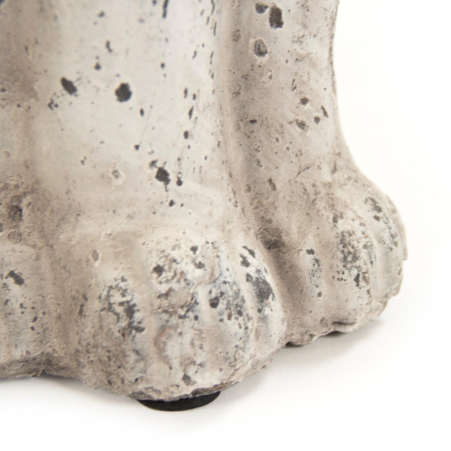 Distressed Grey Wash Rabbit (8418S A344) FredCo
