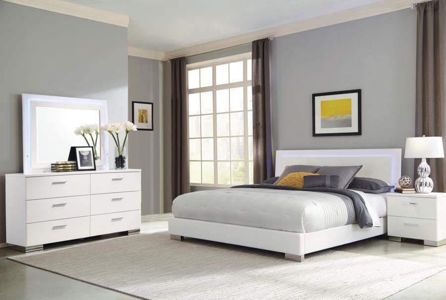 Eastern King Bed 4 PC Set 203500KE-S4L Coaster FredCo