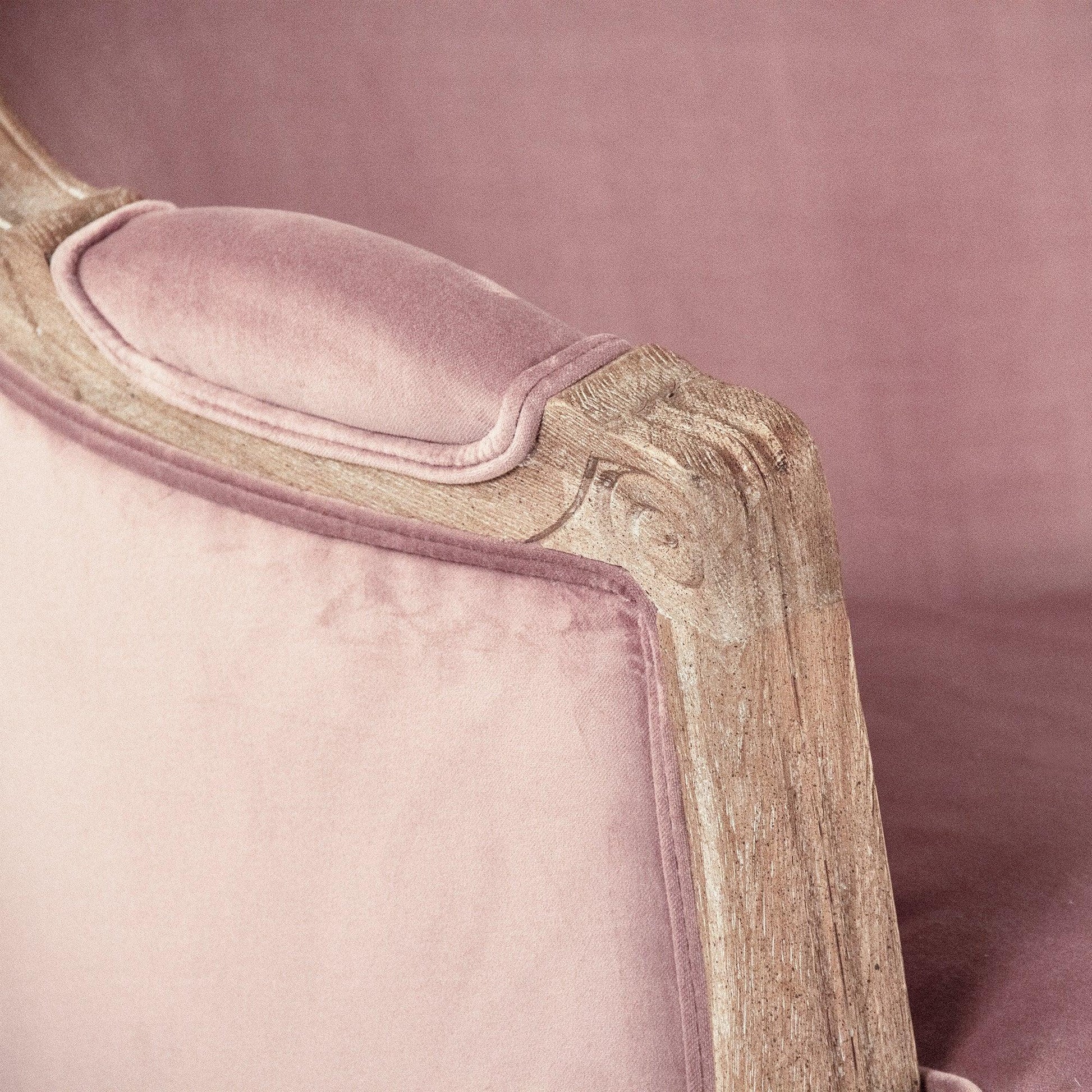 Maison Love Chair CFH007-1 E272 V004 FredCo