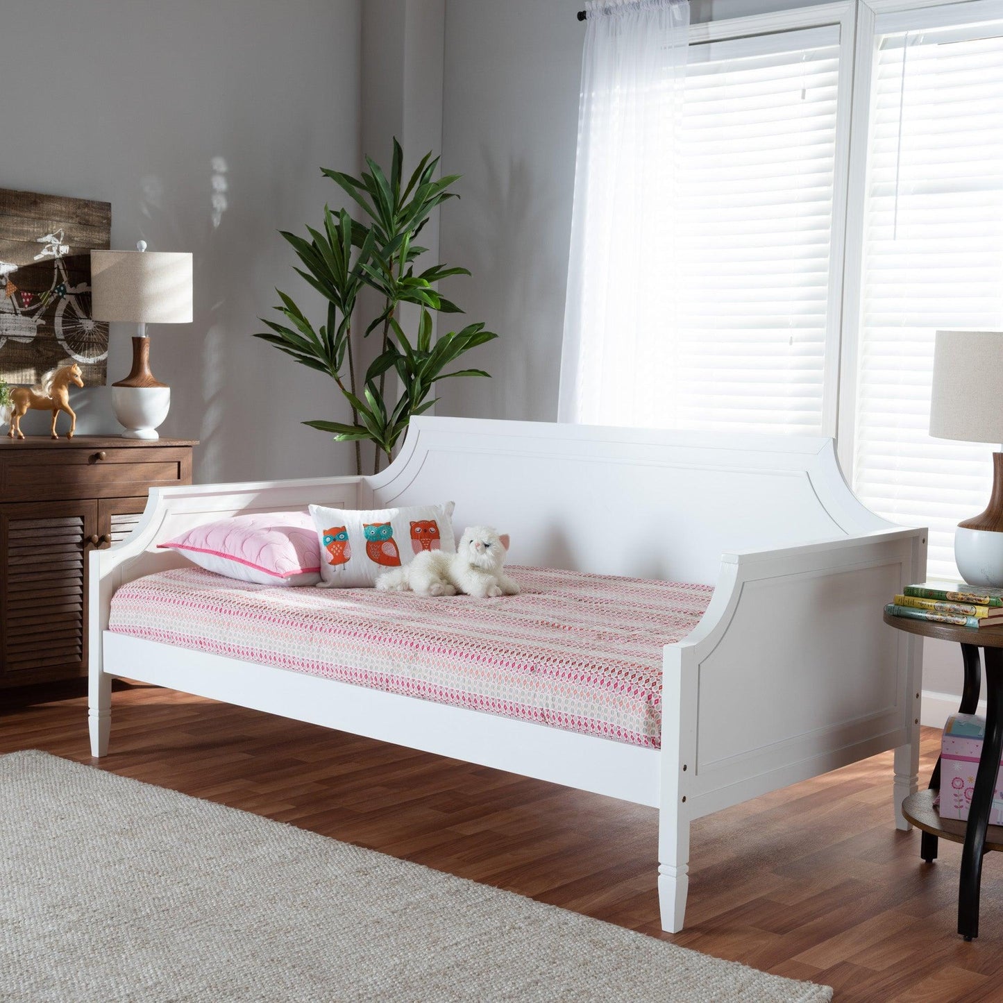 Mariana Classic and Traditional White Finished Wood Full Size Daybed FredCo