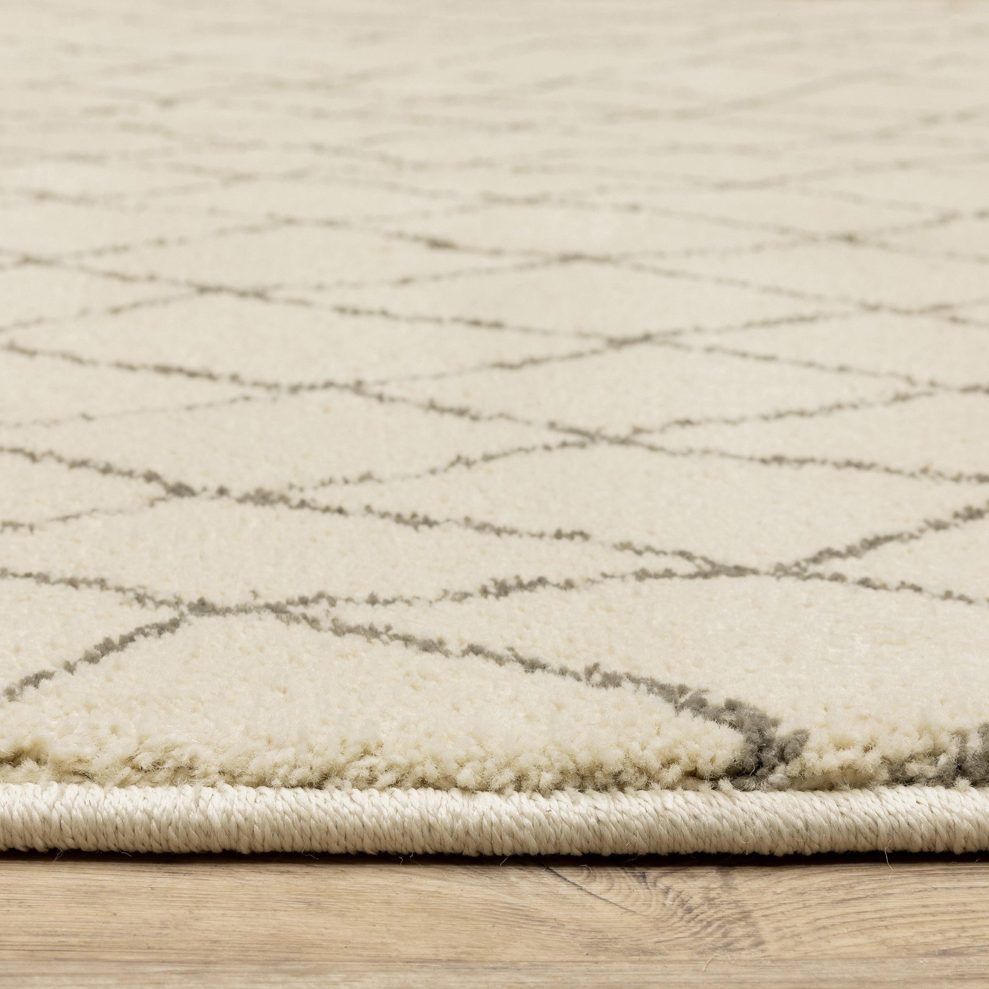 Oriental Weavers Carson 0738B Area Rug FredCo