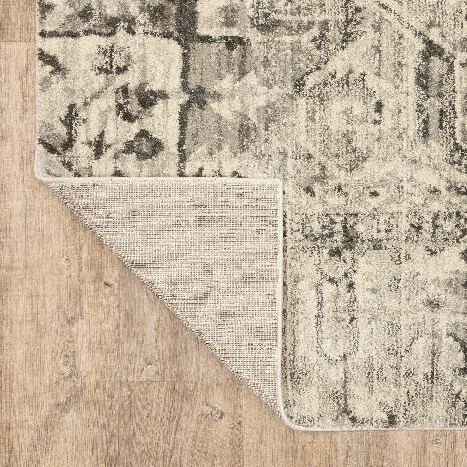 Oriental Weavers Florence 4333W Area Rug FredCo