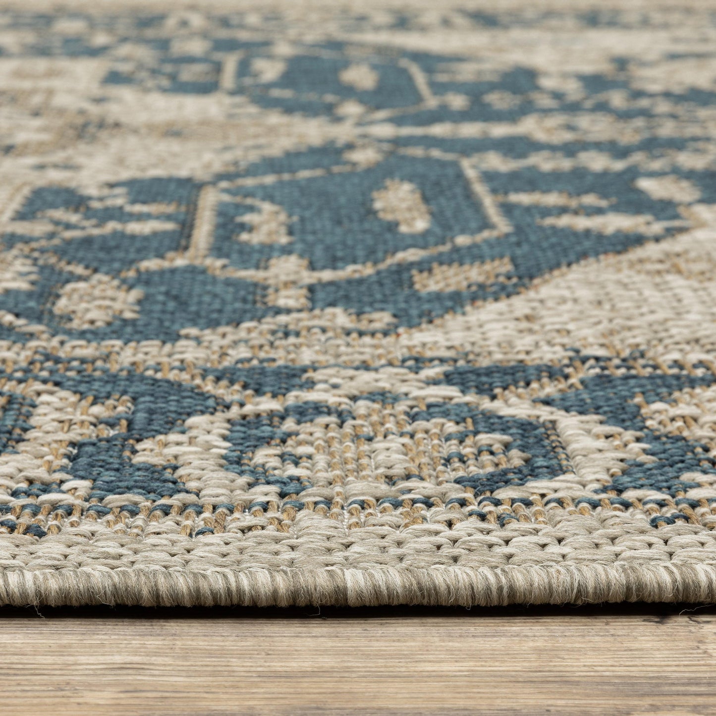 Oriental Weavers Latitude 001J3 Area Rug FredCo
