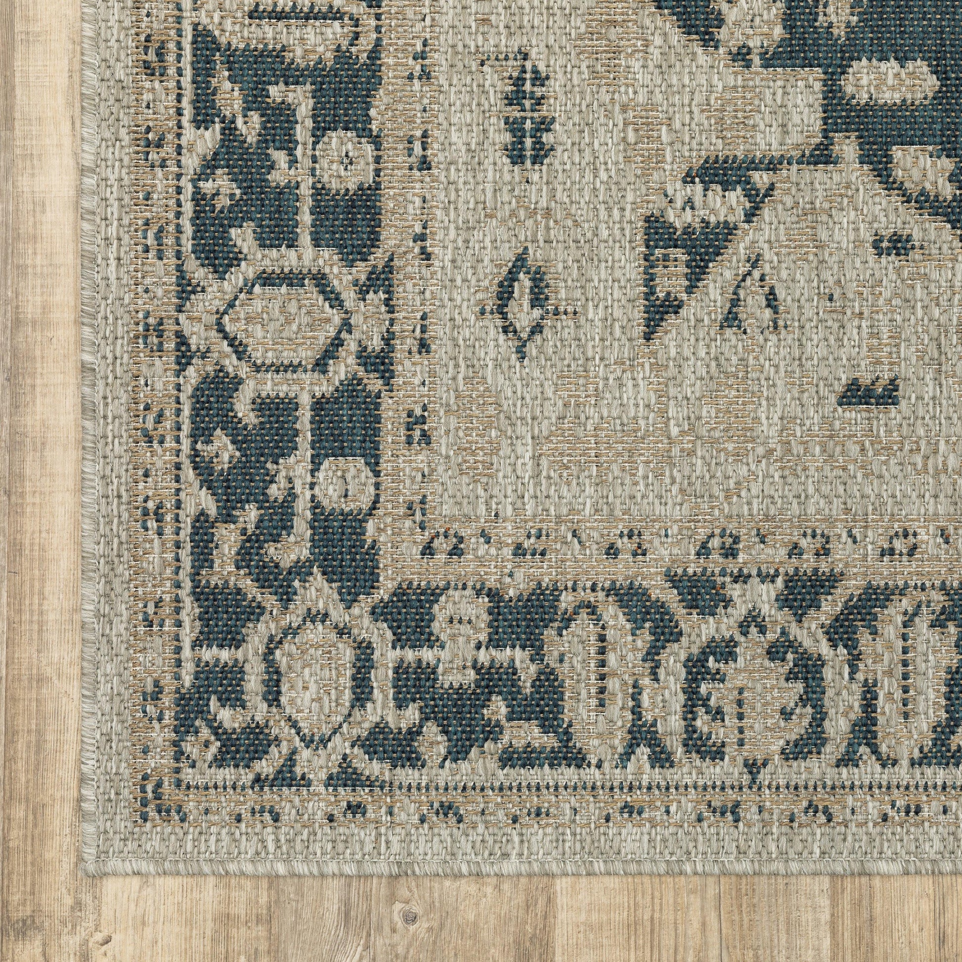 Oriental Weavers Latitude 001J3 Area Rug FredCo