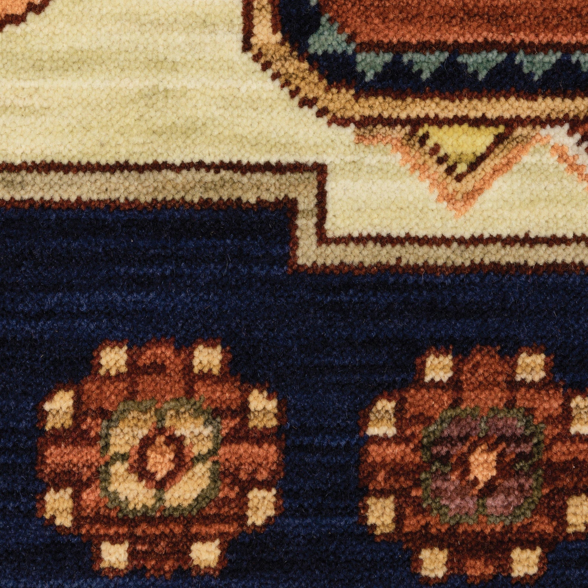Oriental Weavers Lilihan 090B6 Area Rug FredCo
