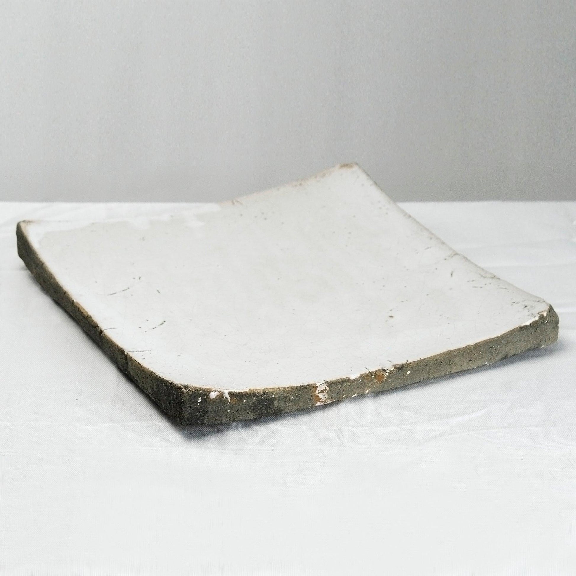 Partially Glazed Off-White Dish (3672L A25) FredCo